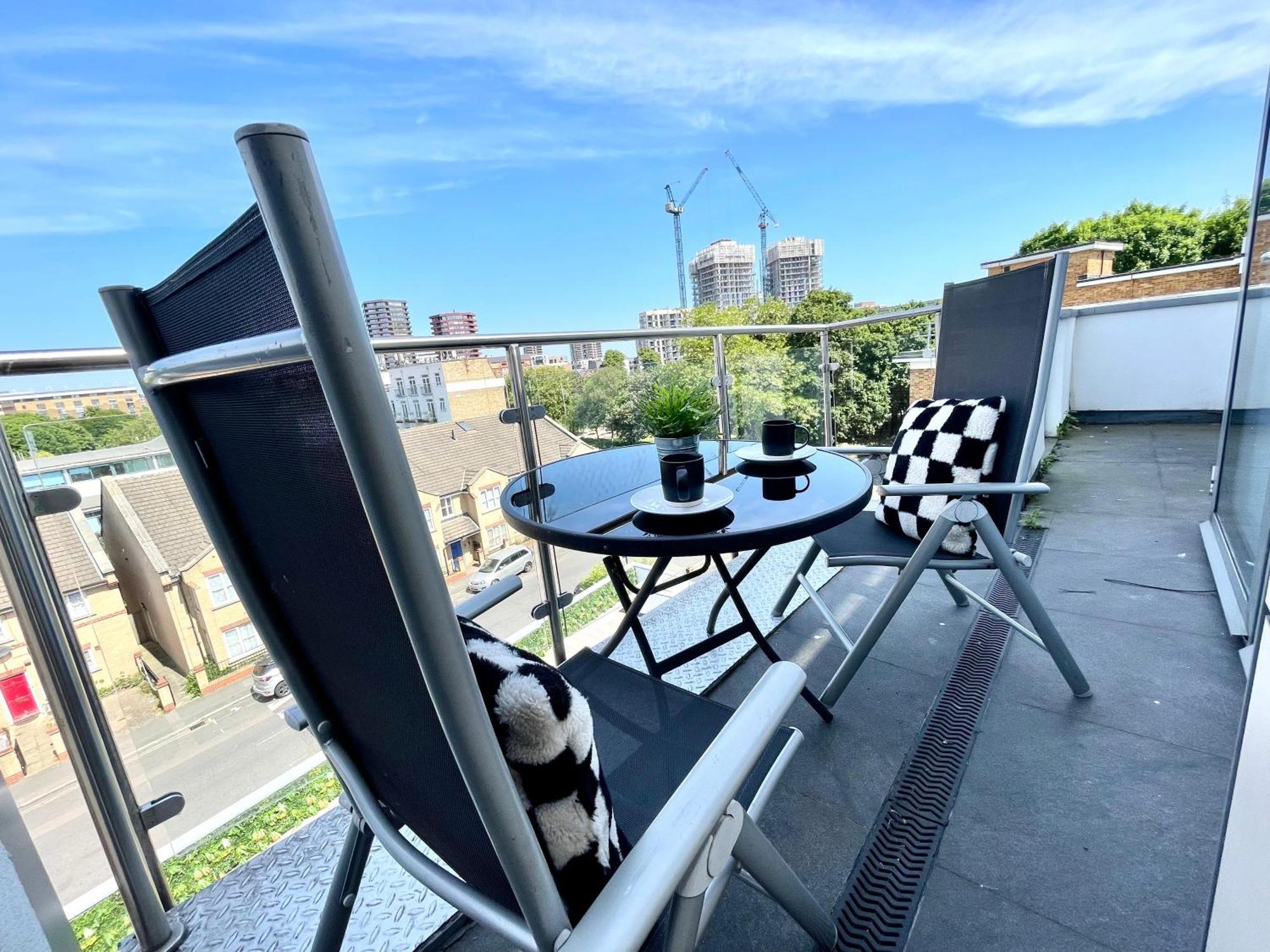 Contemporary Apartments With Private Terraces In Shoreditch, Hoxton, Islington London Exterior photo